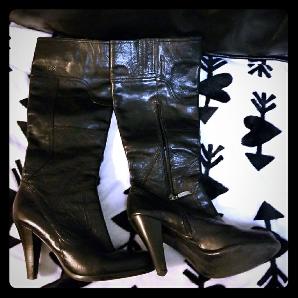 Guess boots